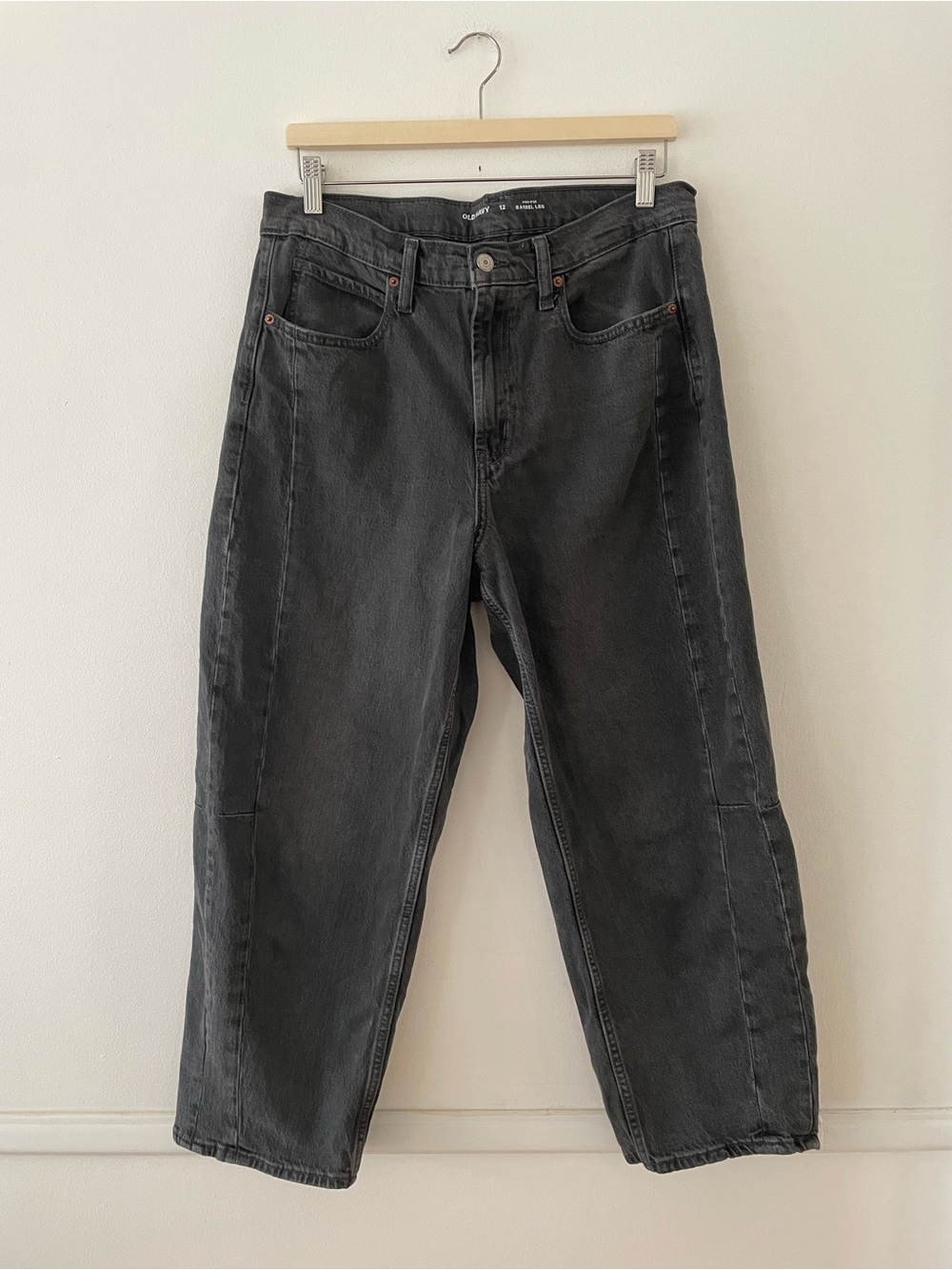 Old Navy High Rise Barrel Leg Jeans Size 12